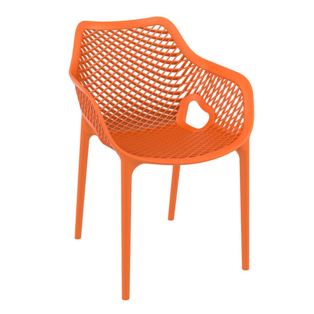 The Siesta Exclusive Air armchair is produced with a single injection of polypropylene reinforced with glass fibre obtained by means of the latest generation of air moulding technology with neutral tones. This chair is suitable for indoor and outdoor use.