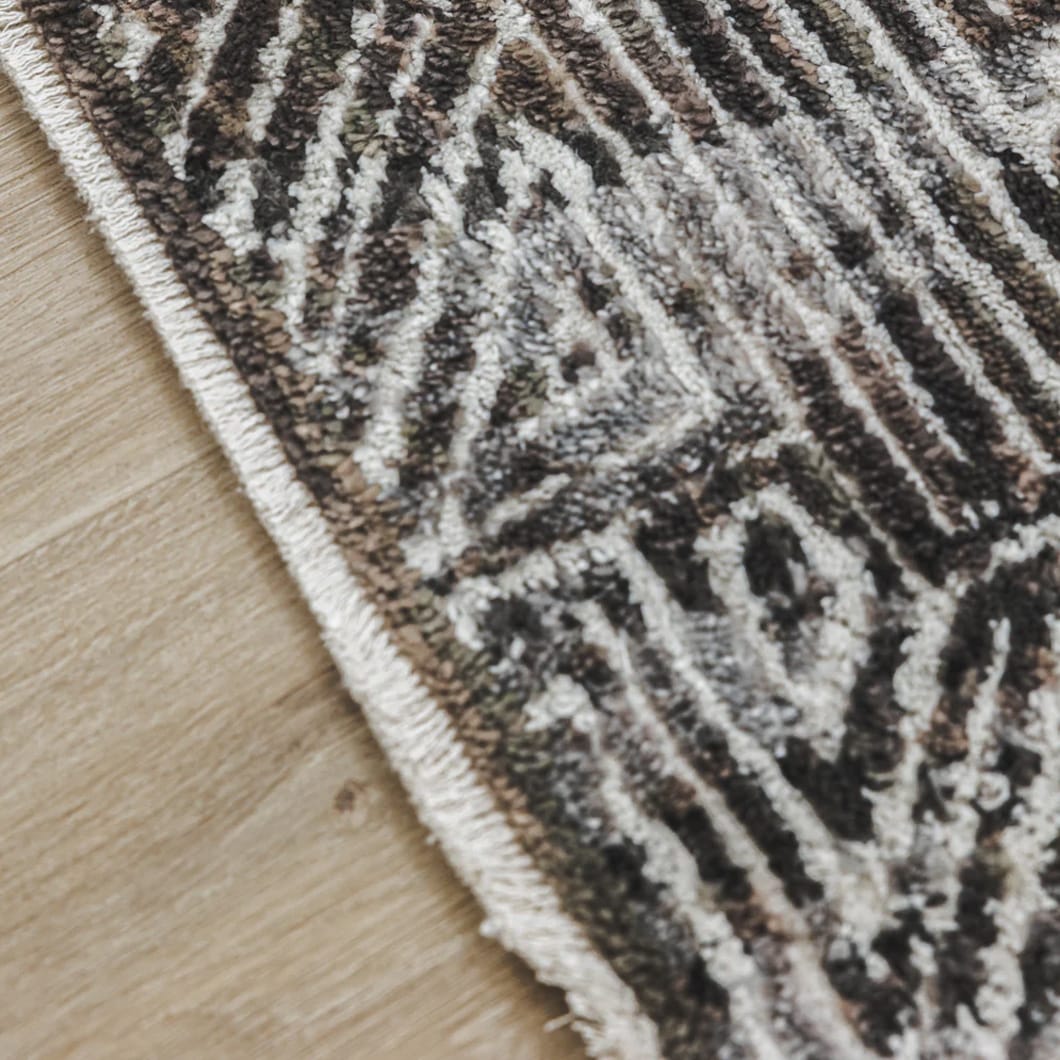 Jinx Rug in Coco - Image 3