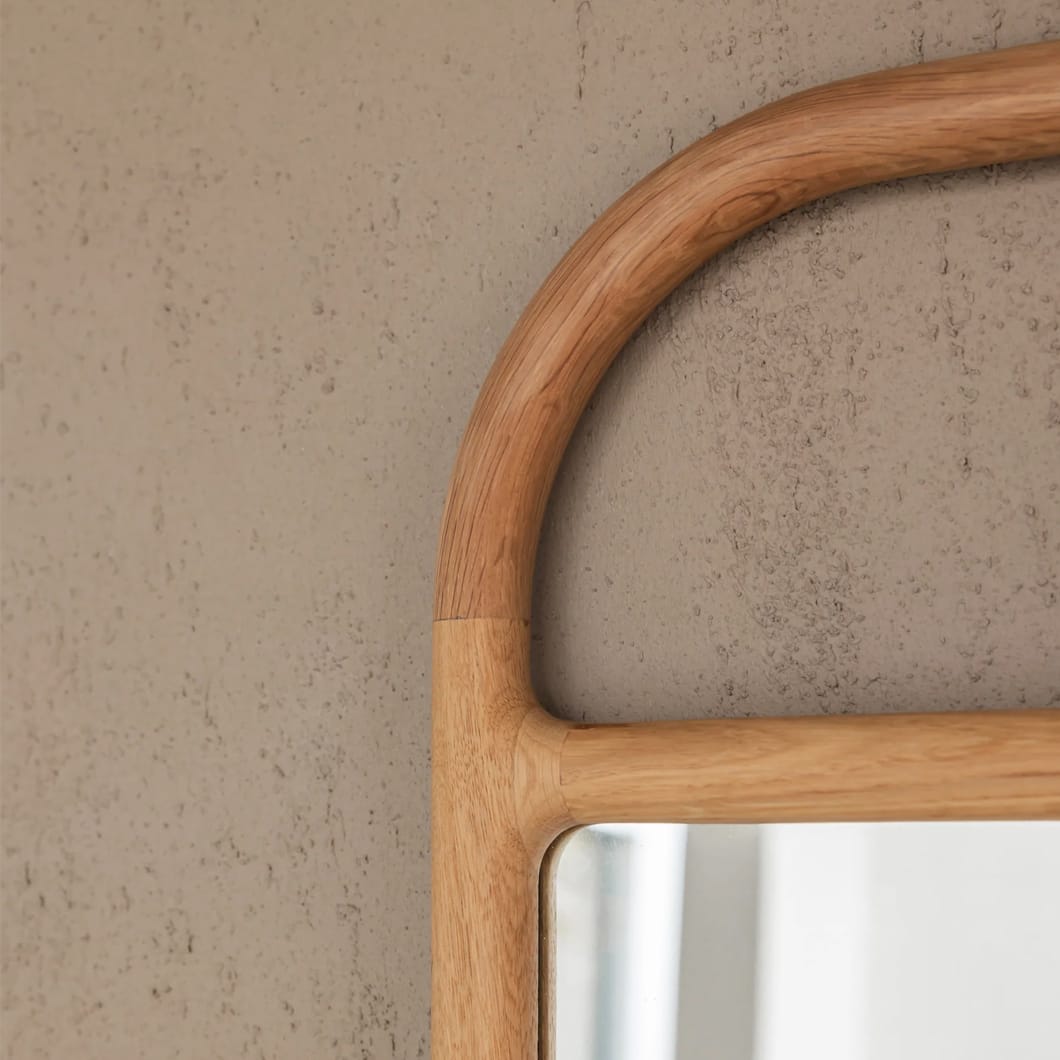 Behold the beauty and benefits of our oversized Imperial floor mirrors. Their expansive reflection will brighten a room and enhance its visual depth, while their oak frames will introduce a touch of natural elegance into a space.