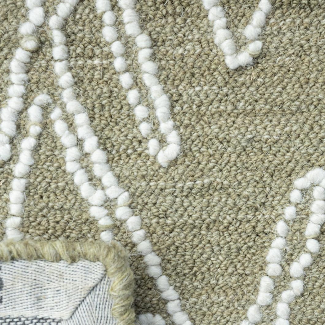 Crossway Rug in Evergreen - Image 2