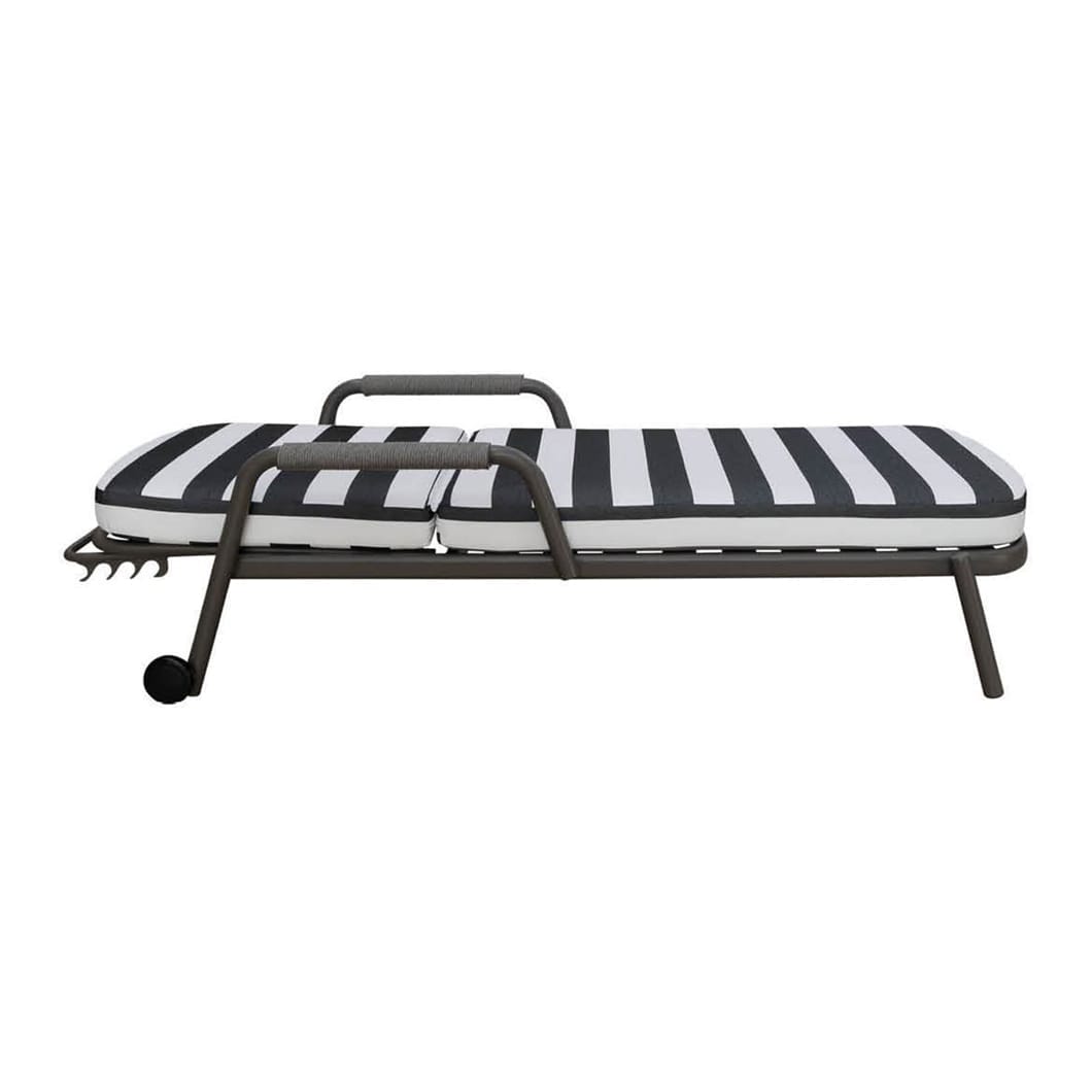 Umhlanga Lounger in Volcanic - Image 6