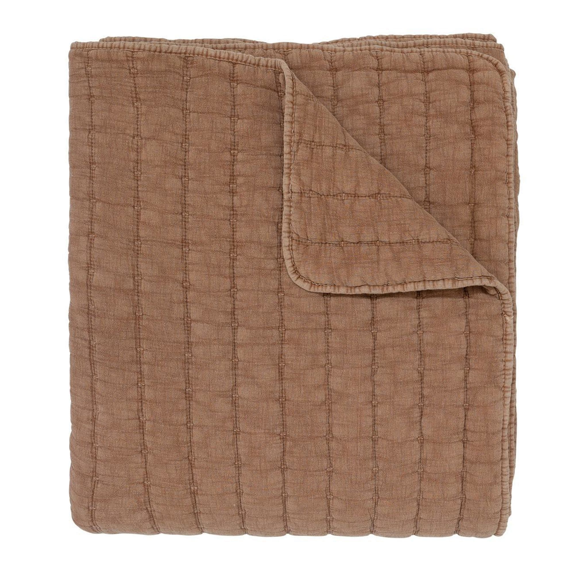 Leila Quilt in Clay